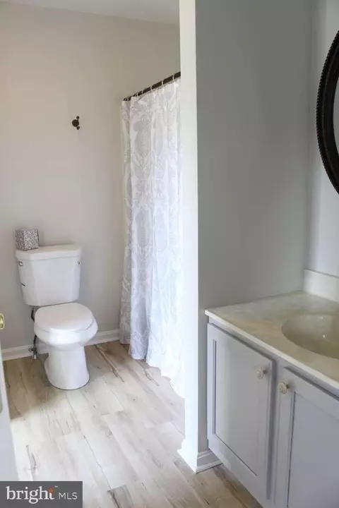 Bath - 211 Shadybrook Dr, Dover, DE 19901 photo 2 of 2