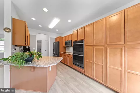 Kitchen - 131 Bunchberry Ct, Dover, DE 19904 photo 2 of 2