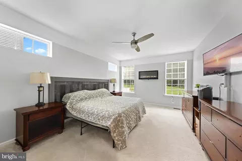 Bedroom - 131 Bunchberry Ct, Dover, DE 19904 photo 3 of 4