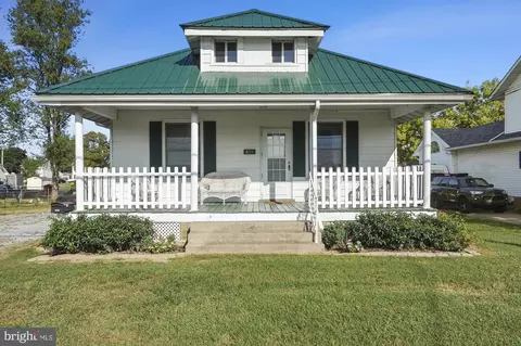 805 N Walnut St, Milford, DE 19963