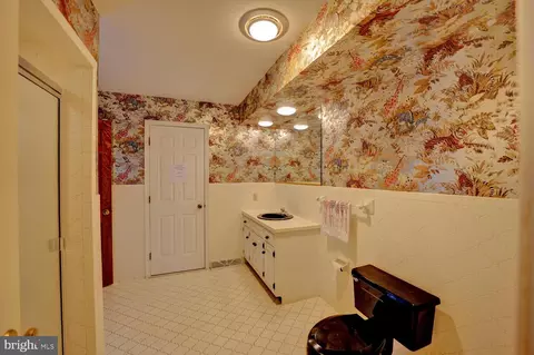 Bath - 500 Troon Rd, Dover, DE 19904 photo 5 of 5