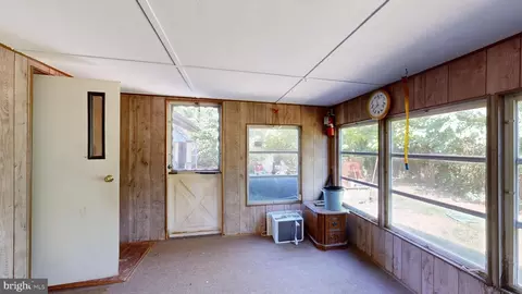 Entry Way - 533 E 3rd St, Frederica, DE 19946 photo 7 of 7