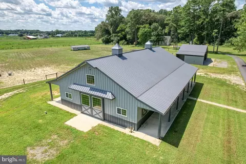 237 Cloverfield Ln, Harrington, DE 19952