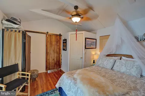 Bedroom - 47 S Sandpiper Dr, Dover, DE 19901 photo 3 of 6