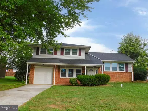 35 Sherwood Ct, Dover, DE 19904