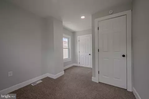 Entry Way - 39 W Commerce St, Kenton, DE 19955 photo 4 of 4