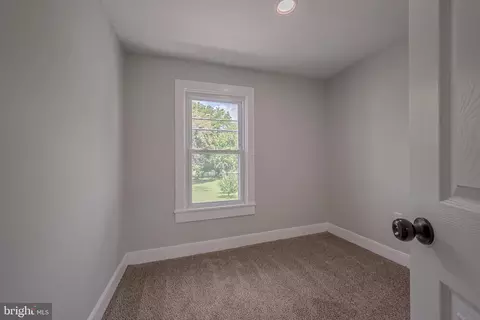 Bedroom - 39 W Commerce St, Kenton, DE 19955 photo 5 of 6