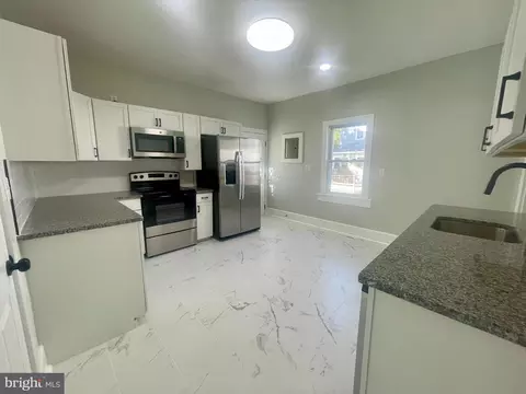Kitchen - 39 W Commerce St, Kenton, DE 19955 photo 2 of 2