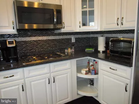 Kitchen - 101 N Red Haven Ln, Dover, DE 19901 photo 5 of 6