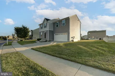 Exterior - 708 Marta Dr, Dover, DE 19901 photo 3 of 3