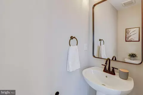 Bath - 708 Marta Dr, Dover, DE 19901 photo 2 of 6