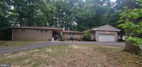 15 Laurel Dr, Dover, DE 19901