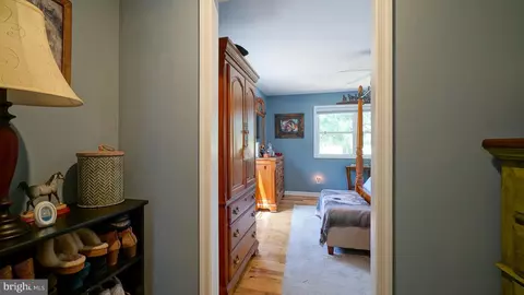 Entry Way - 6191 Pearsons Corner Rd, Dover, DE 19904 photo 6 of 11