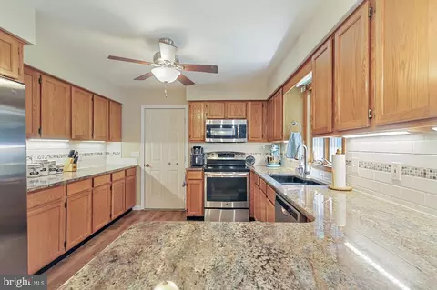 69 E Huntington Cir, Dover, DE 19904 photo 11