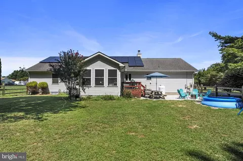 69 E Huntington Cir, Dover, DE 19904 photo 3