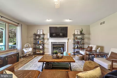 69 E Huntington Cir, Dover, DE 19904 photo 5