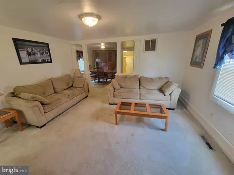 Living - 270 Delaware Ave, Harrington, DE 19952 photo 1 of 1