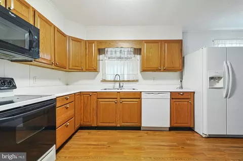 Kitchen - 7 Dixon St, Harrington, DE 19952 photo 2 of 3