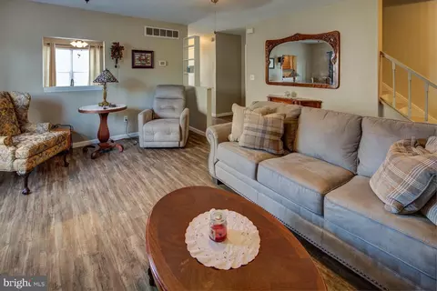 Living - 314 Stonebrook Pl, Dover, DE 19904 photo 3 of 3