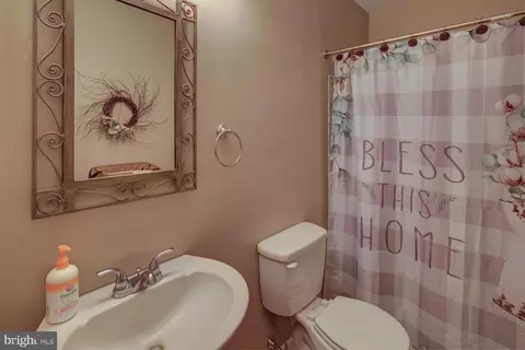 Entry Way - 314 Stonebrook Pl, Dover, DE 19904 photo 2 of 3