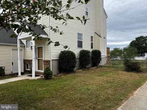 Exterior - 115 Thames Dr, Dover, DE 19904 photo 2 of 6