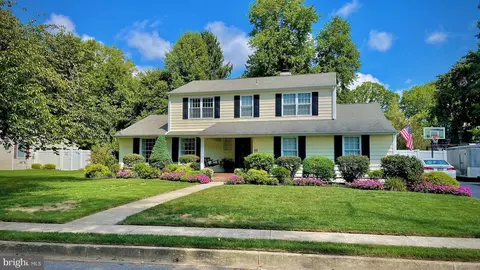 99 Lynnhaven Dr, Dover, DE 19904
