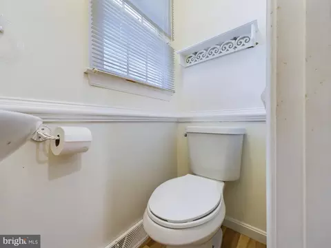 Bath - 103 Birchfield Dr, Dover, DE 19904 photo 5 of 5