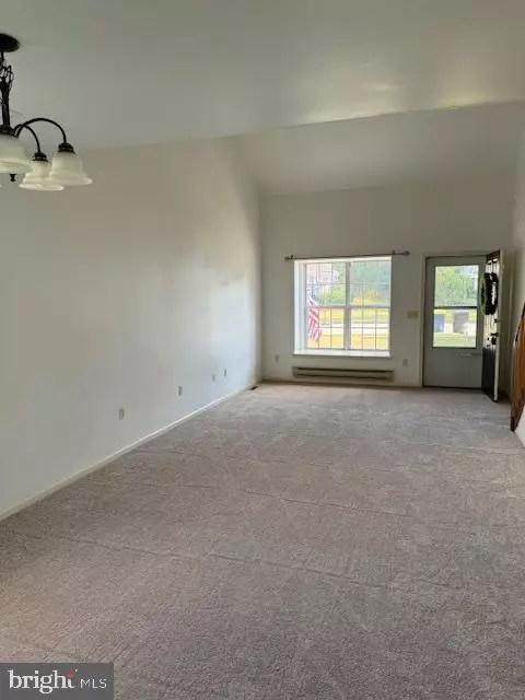 Living - 25 Gristmill Dr, Dover, DE 19904 photo 1 of 4
