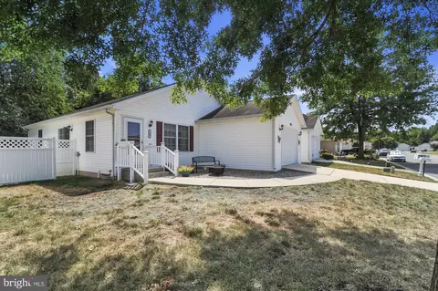109 Planters Run Ct, Dover, DE 19901 photo 3