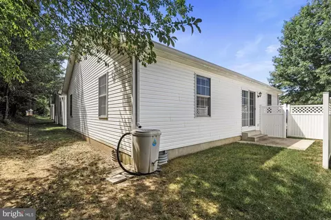 109 Planters Run Ct, Dover, DE 19901 photo 2