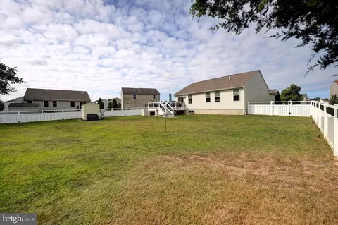 Exterior - 711 Marta Dr, Dover, DE 19901 photo 10 of 13
