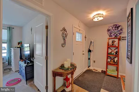 Entry Way - 711 Marta Dr, Dover, DE 19901 photo 2 of 7