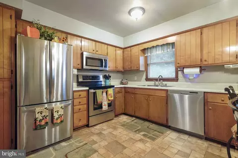 902 Artis Dr, Dover, DE 19904 photo 9