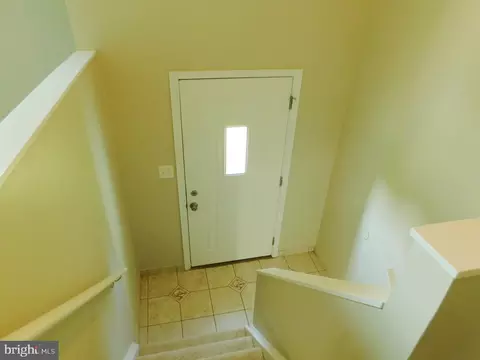 Entry Way - 85 Virginia Ave, Dover, DE 19904 photo 1 of 2
