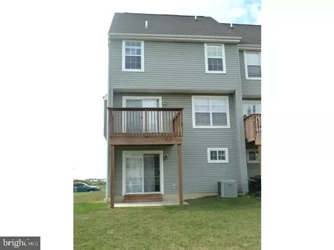 247 E Sheldrake Cir, Dover, DE 19904 photo 2