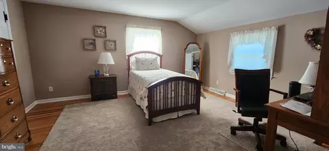Bedroom - 23 Woodburn Cir, Dover, DE 19904 photo 4 of 9