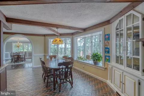 Dining - 122 Stuart Dr, Dover, DE 19901 photo 6 of 7