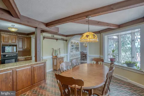 Dining - 122 Stuart Dr, Dover, DE 19901 photo 5 of 7