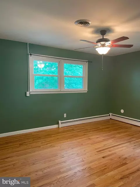 Bedroom - 220 Winterberry Dr, Dover, DE 19904 photo 6 of 7