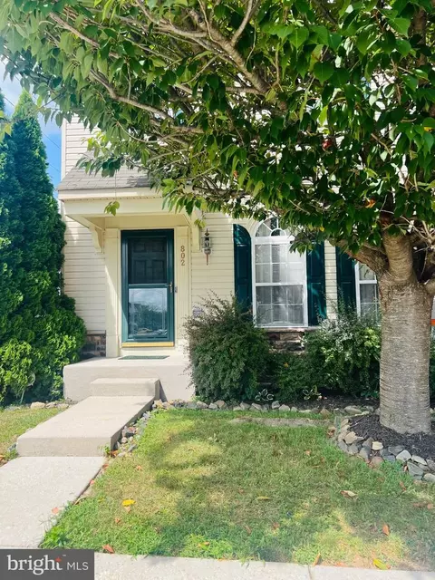 802 Cottonwood Ln, Smyrna, DE 19977