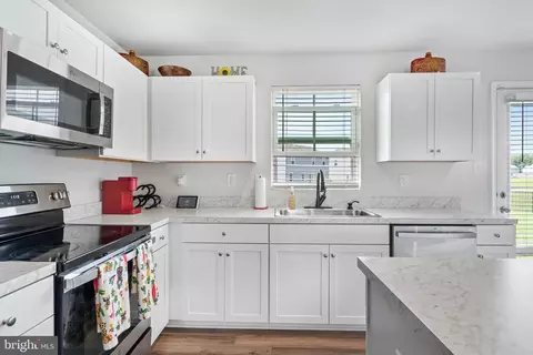 Kitchen - 62 Feldspar Rd, Dover, DE 19904 photo 3 of 3