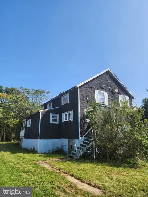 71 S Bay Dr, Dover, DE 19901