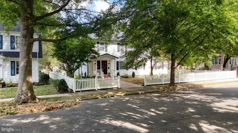 111 Rodney Rd, Dover, DE 19901