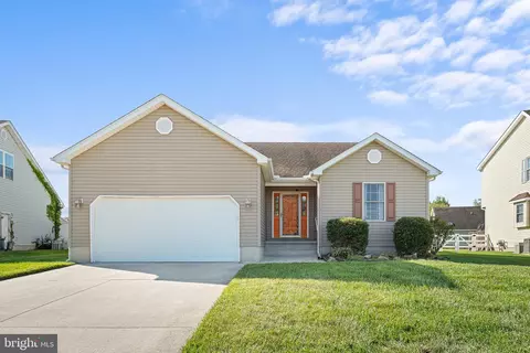 99 Burchneal Ct, Felton, DE 19943