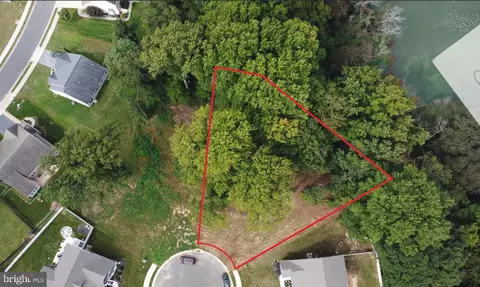 doc court LOT 71, Felton, DE 19943