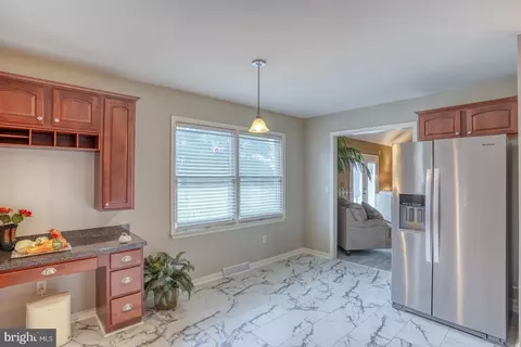 Entry Way - 532 Fieldcrest Dr, Dover, DE 19904 photo 1 of 4