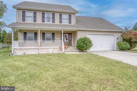532 Fieldcrest Dr, Dover, DE 19904