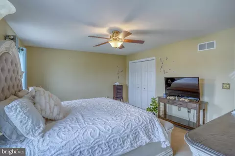 Bedroom - 532 Fieldcrest Dr, Dover, DE 19904 photo 1 of 3