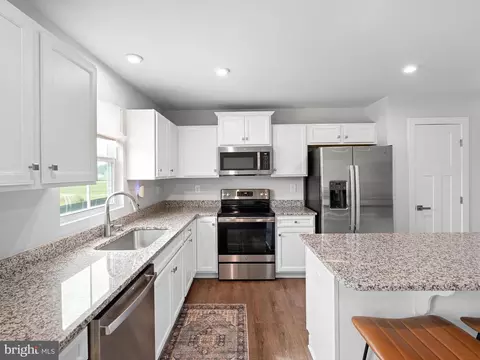 Kitchen - 258 Alezach Dr, Dover, DE 19901 photo 5 of 5