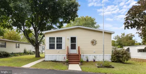 200 Lake Shore Dr #200, Frederica, DE 19946